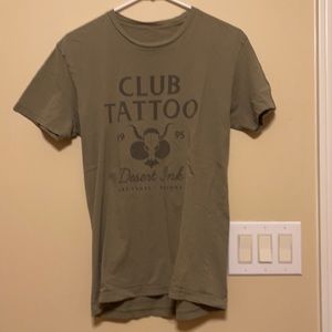 Club tattoo tee